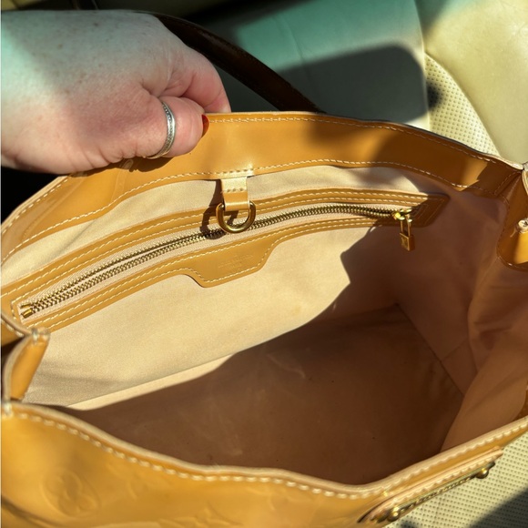 Received my Louis Vuitton Wiltshire vermis from @brandauthentic - Picture 3 of 4